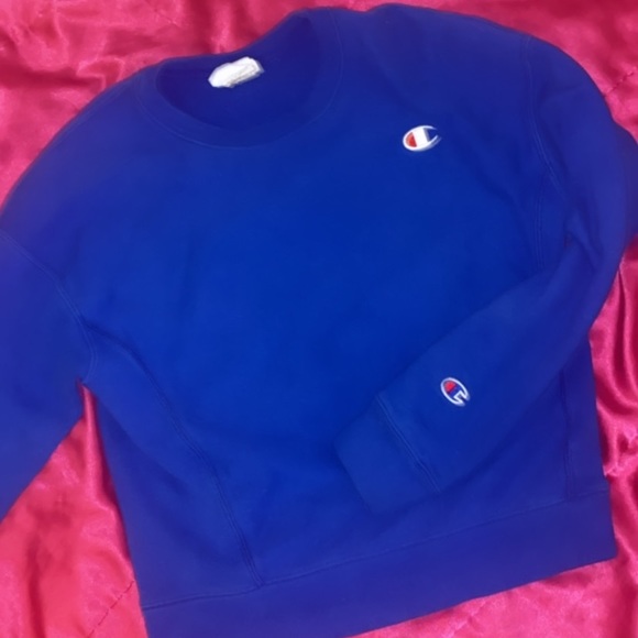 WOMEN’S CHAMPION SWEATSHIRT - Picture 3 of 5